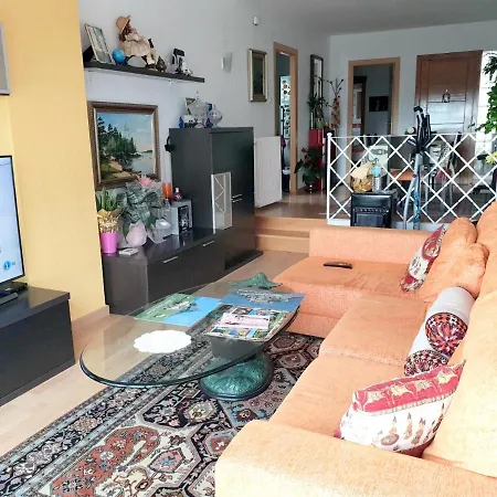 Welcoming House With Sea View In Salionc Canet De Mar