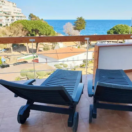 Welcoming House With Sea View In Salionc Canet de Mar